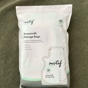 Motif Medical Breastmilk Storage Bags 100 Count BPA Free Leak Proof Freezer Safe
